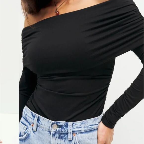 REFORMATION Florentina Knit Off Shoulder Top Black Sz L {GG47} - Picture 2 of 6